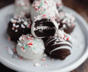 Christmas Oreo Balls