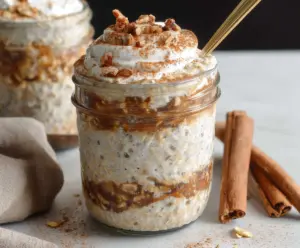 Cinnamon Roll Overnight Oats