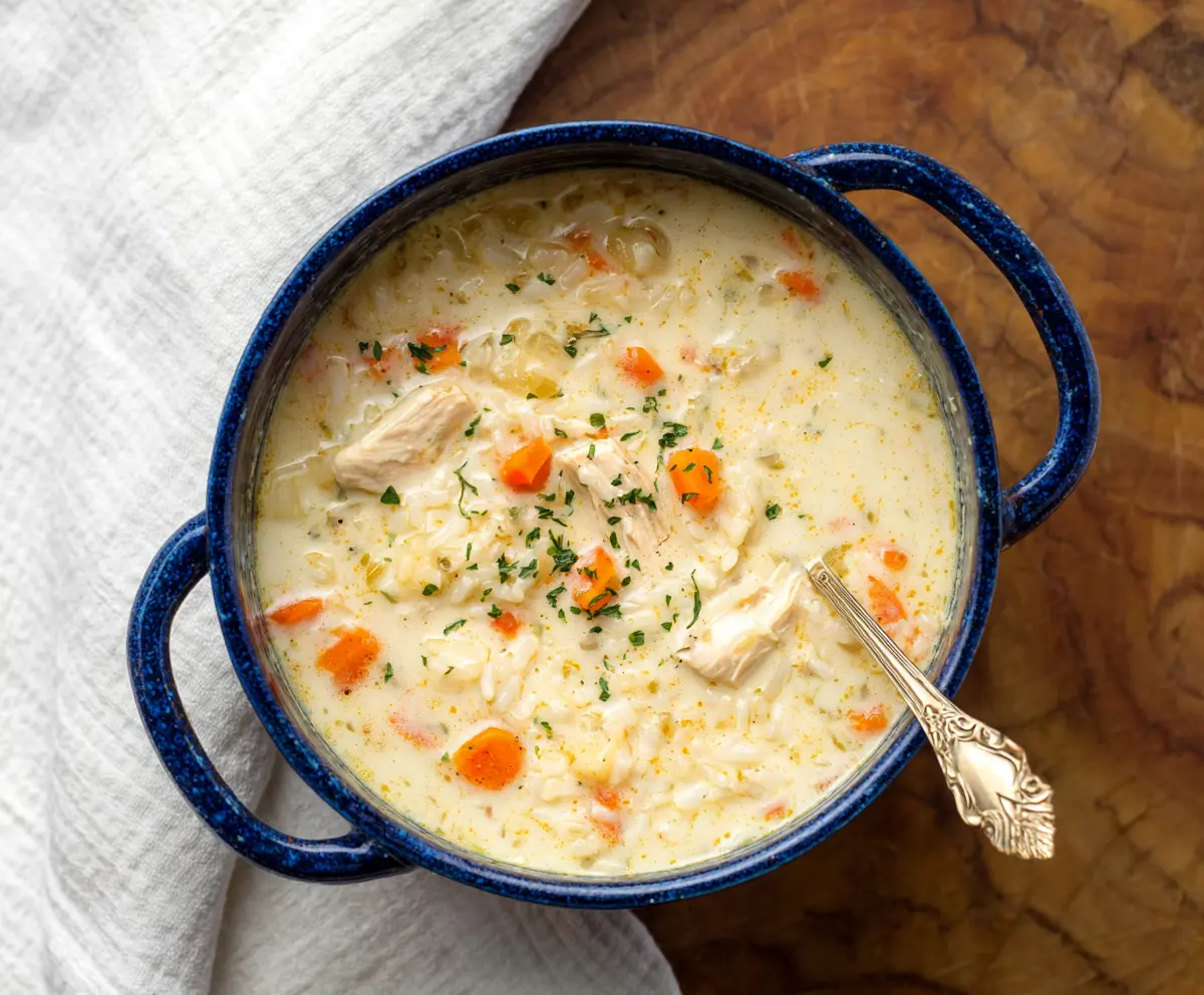 Easy Creamy Chicken Rice Soup