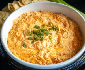 Crock Pot Buffalo Chicken Dip
