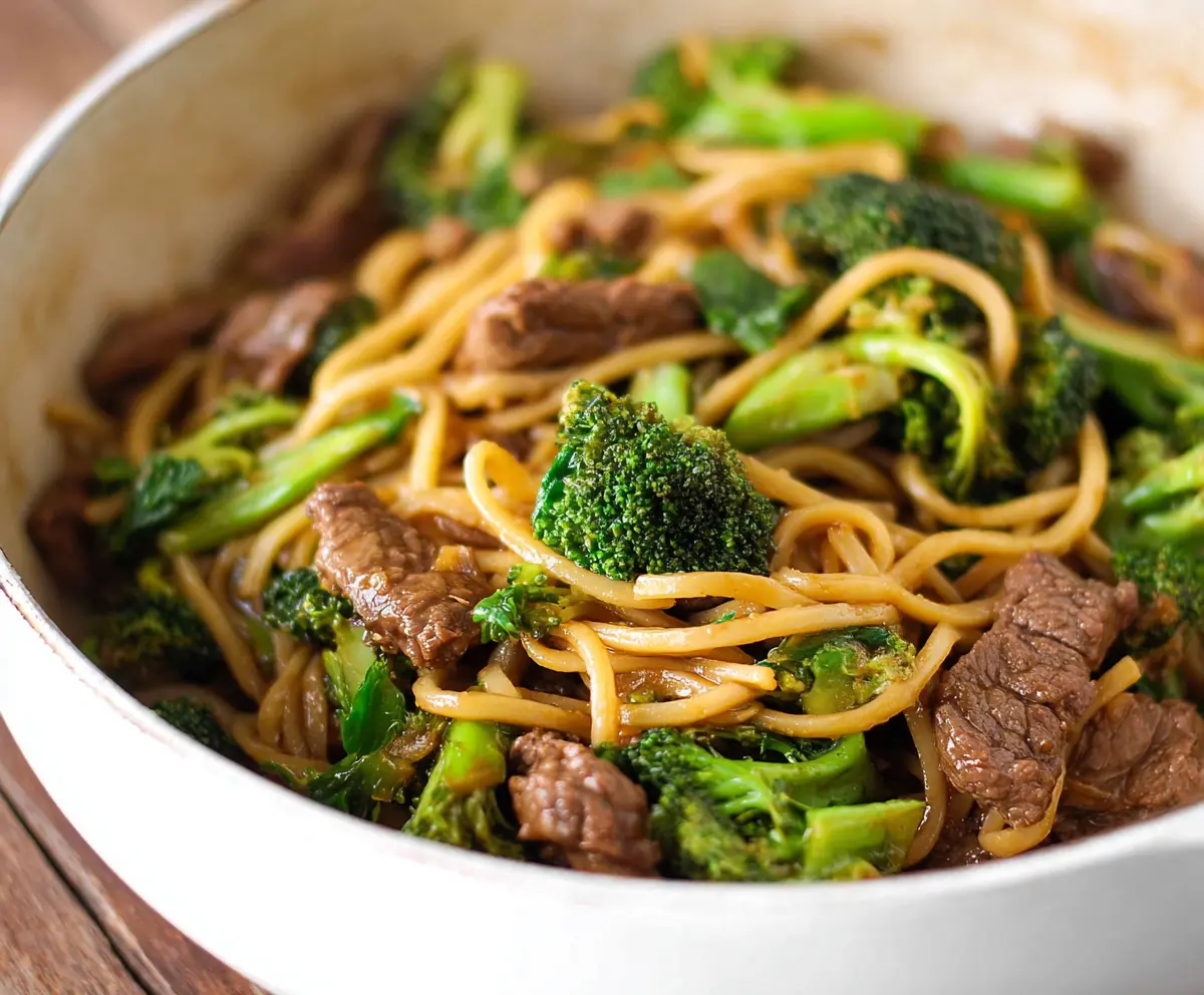 Garlic Ginger Beef and Broccoli Noodles dish with savory beef, fresh broccoli, and noodles in a delicious sauce.